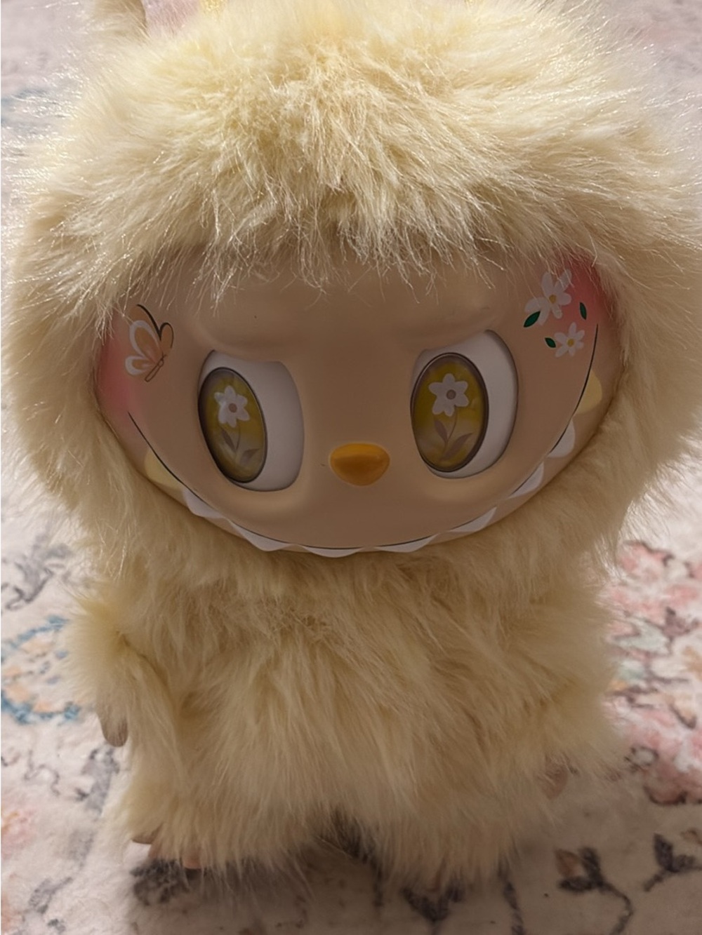 Mediun Sized. Yellow. . Happiness. His eyes move. Like New!